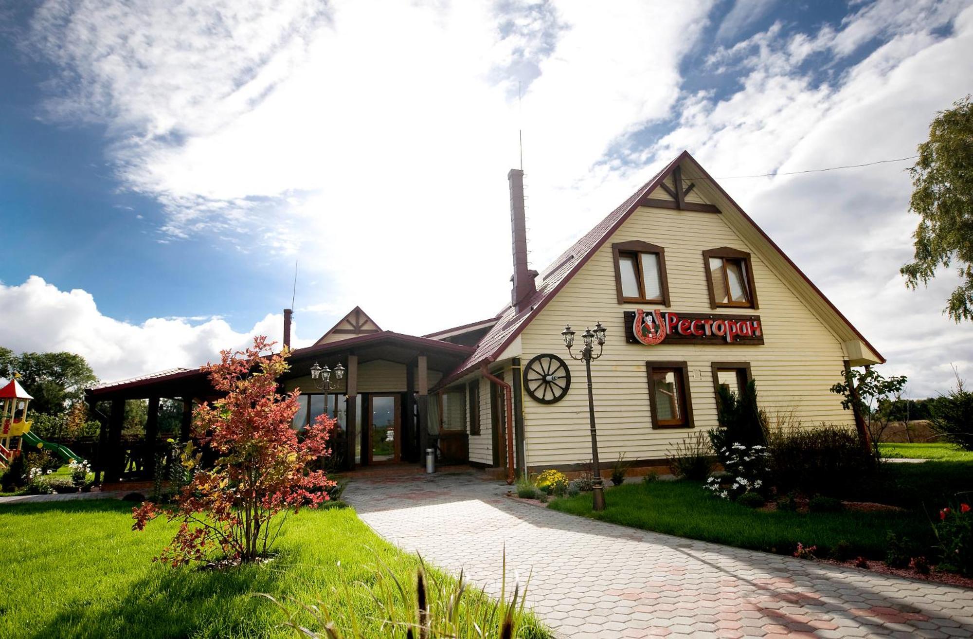 Hotel Козак Вакула Kozelets Exterior foto